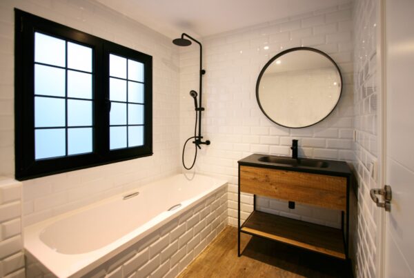 ameco-proyectos-reforma-integral-oviedo-amparo-pedregal-baño