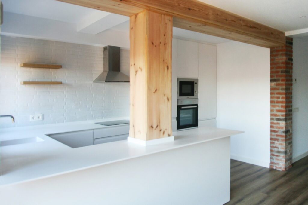 ameco-proyectos-reforma-integral-oviedo-amparo-pedregal-cocina3