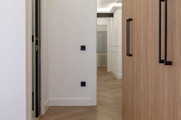 ameco-proyectos-reforma-integral-oviedo-vivienda cervantes-decoracion-interiorismo.muebles-armari0-2
