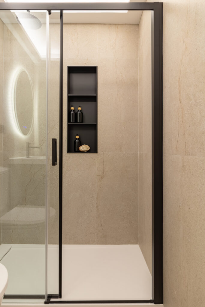 ameco-proyectos-reforma-integral-oviedo-vivienda cervantes-decoracion-interiorismo.muebles-baño2-2
