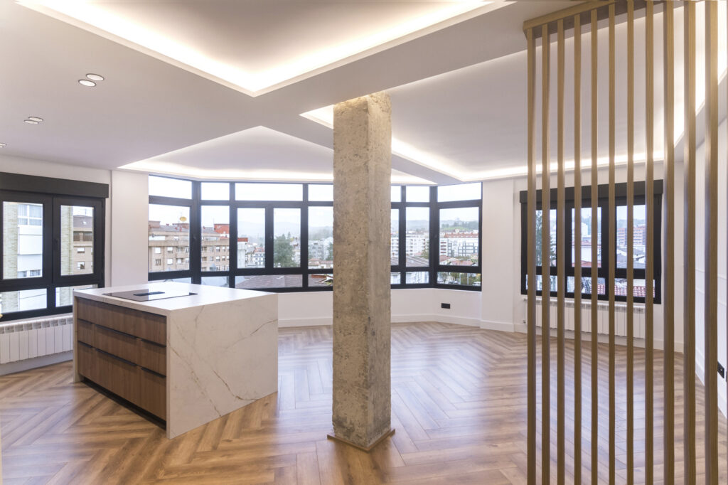 meco-proyectos-reforma-integral-siero-vivienda-fausto-vigil-salon-cocina-panoramica3